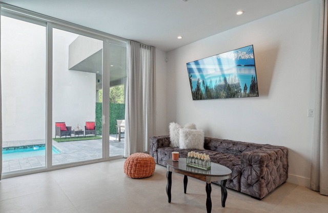 Best Charming 3-bedroom villa in welcoming Miami