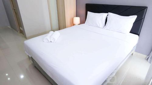 Best Choice and Nice Studio Apartment at Grand Dharmahusada Lagoon By Travelio