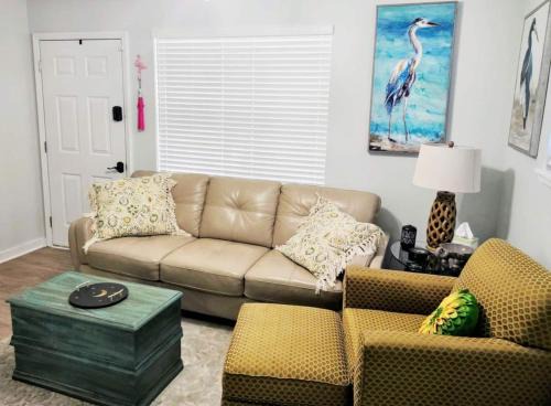 Best Location Quiet Cottage Pets Kitchen