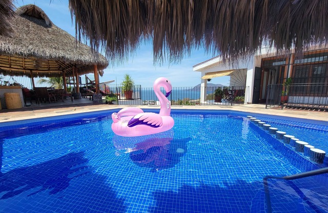 Best Ocean Views in Manzanillo 180 degree view from king size bed all amenities