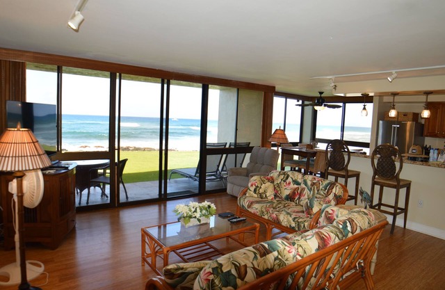 Best Place to Stay in Kauai - 35' from the Surf - Poipu, Hawaii