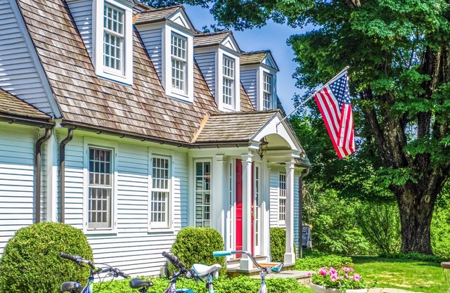 BEST TOWN-WASHINGTON! NYC 2Hrs "Calhoun5BR" POSHPADSCT Ski,Spa&Pool, Bikes,Views