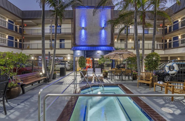 Best Western Airport Plaza Inn Hotel – Los Angeles LAX