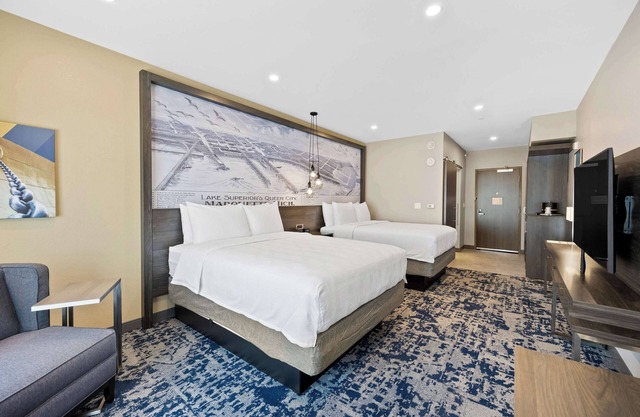 Best Western Plus Marquette Hotel & Suites