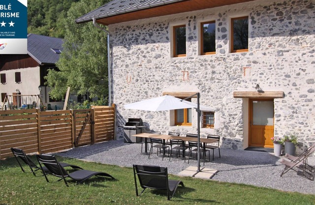 BETWEEN LAKE AND MOUNTAINS: Côté Montagnes - Rental ★ near Lake Annecy