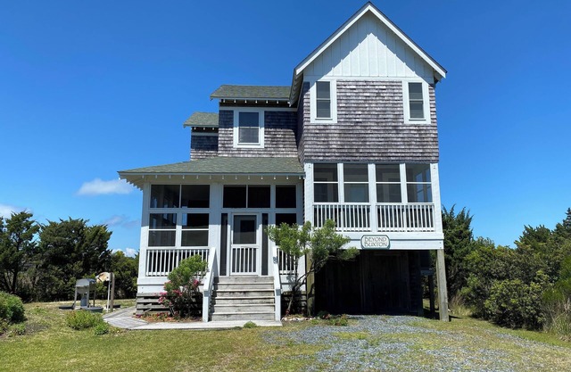 Beyond Buxton: Dog friendly, casual comfort, decks, marsh views.