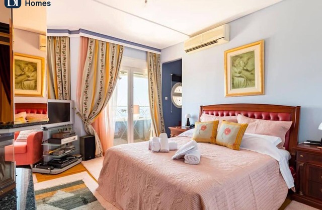 BH215 - B - Villa Evia