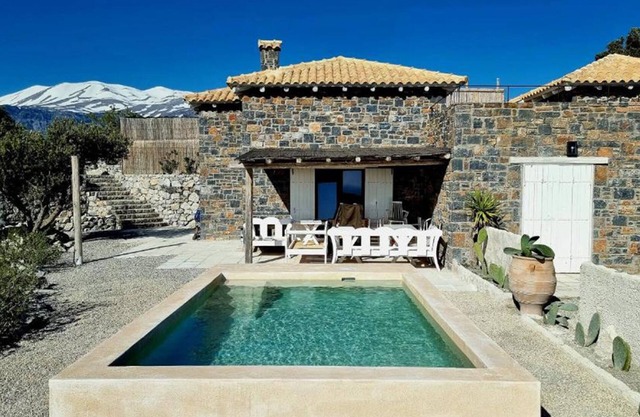 BH331 - C - Villa Rethymno