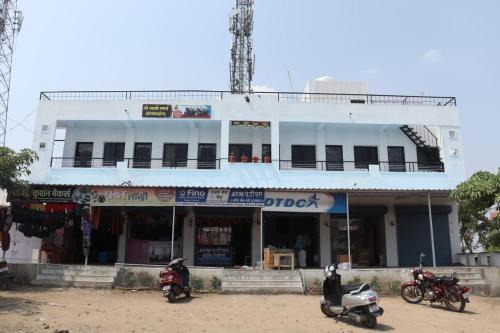 Bharat yatri niwas