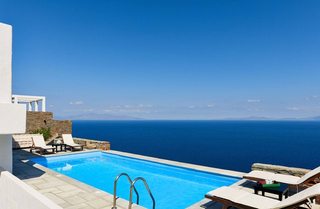 Big Blue - Absolute sea views and pool