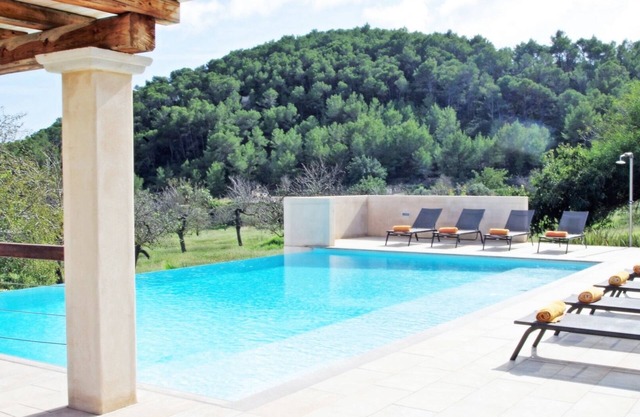 Big Holiday Villa, comfortable for big groups of families or friends