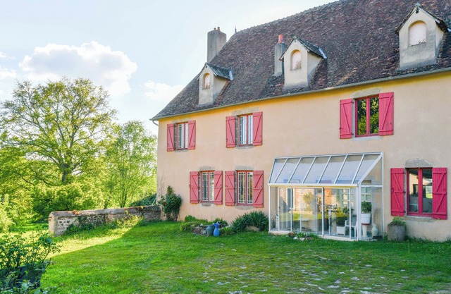 Big house in the middle of the countryside
