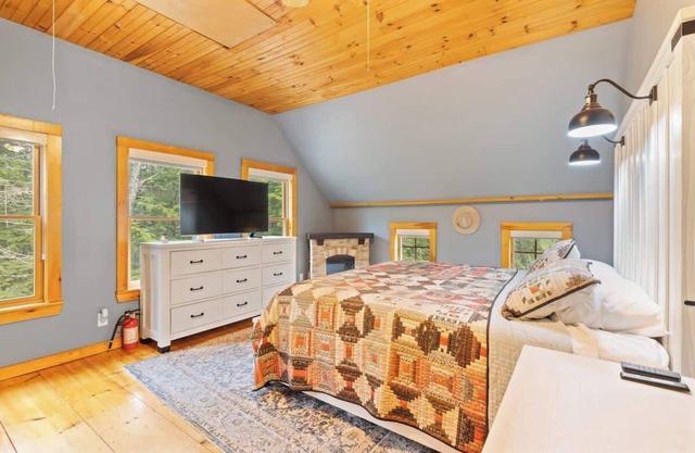 “Big Red” @ New London/Sunapee - Overflow Unit