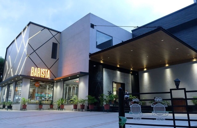 Black Mango Resort