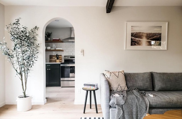 Black Pearl Unit 1 - Lake Placid, Mirror Lake