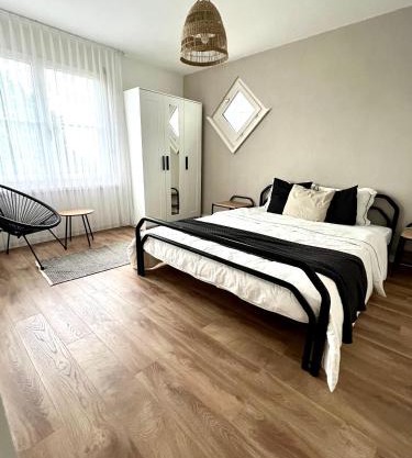 Black&White Apartment