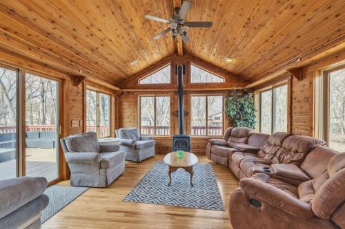 Blaine 5BR Haven Hot Tub, Space & Fun home