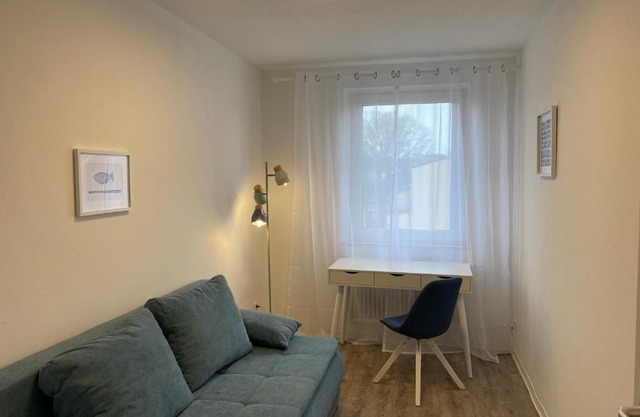 Blaue Insel neben Hbf-Duisburg