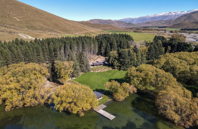 Blue Mountain Lake Lodge and Lake House Fairlie