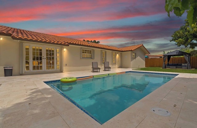 Blue Oasis - Heated Pool 5B/3BTH