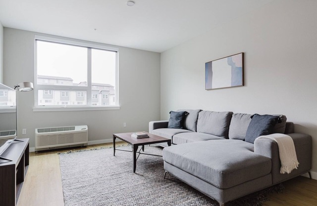 Blueground | Newcastle, pool & w/d, nr parks