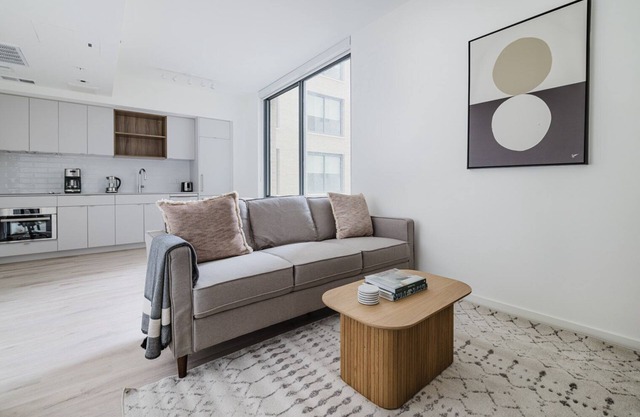 Blueground | NoMa 1bd apartment