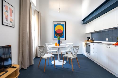 BlueLake di Tss - Renewed,spacious,5 min to Lake