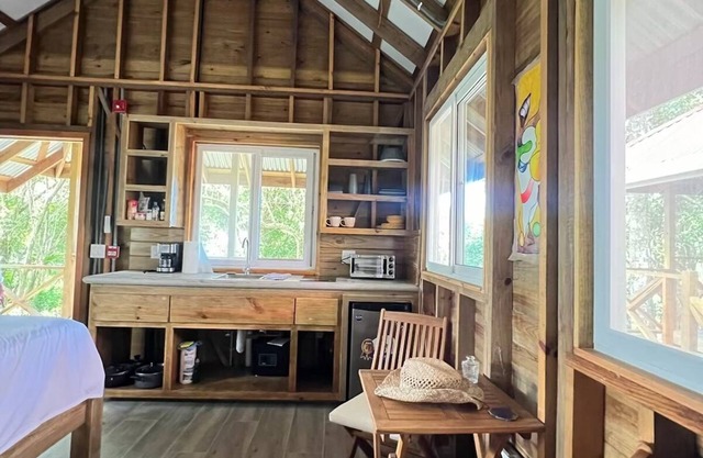Bluff Beach Bungalow Jungle Retreat