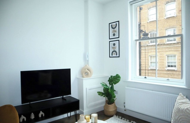 BnBNook - Bright 1BR by Barbican and St. Paul's