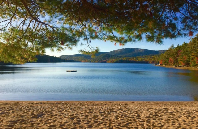 Boathouse Cottage. Private Beach. Sunset, Mountain, Lake Views. Near Acadia NP!