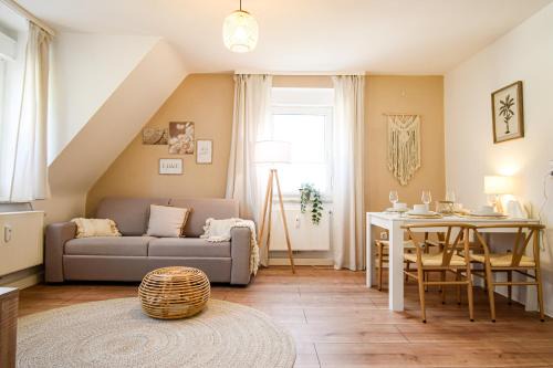 BOHO-Apartment - Feel like Home, Tiny Bathroom & Garage, 60m2