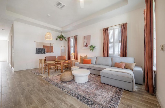 ✿ Boho-BBQ Grill-Fire pit-10 mins from Airport ✿