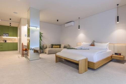 BOHO Studio Wild Flowers in Mar Mikhael