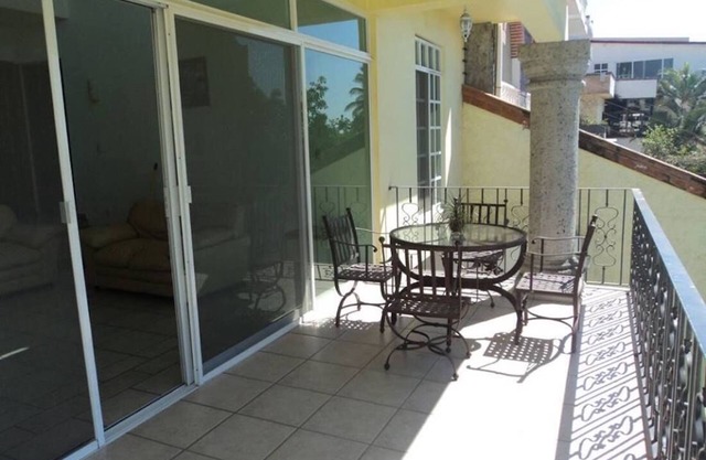 Bonita casa en Cuernavaca con alberca y jardin