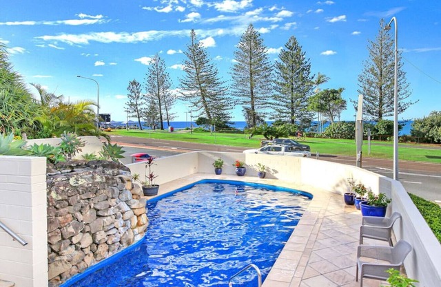 Book now 4 Beach Christmas. Ocean views/Cafe's/Pool