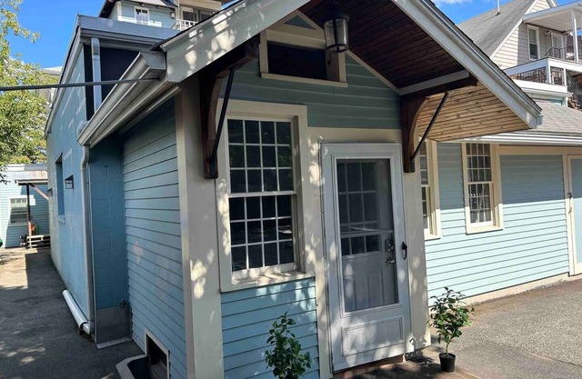 Boston Getaway close to Tufts and Transport