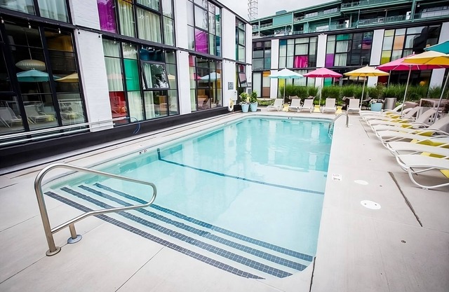 Boston Getaway! Minutes from Boston Tea Party Ship & Museum! Pets Allowed, Pool