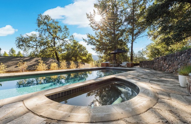 Bottle Rock! Gorgeous house with pool and jacuzzi!