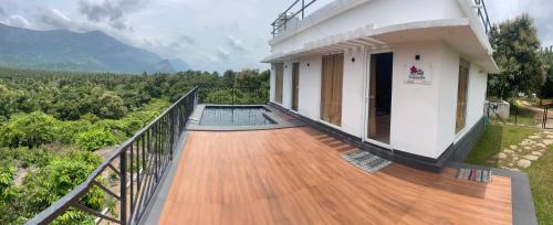 Bougainville Farmstay Kollengode