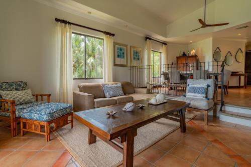 Bougainvillea 9305 Luxury Apartment - Reserva Conchal