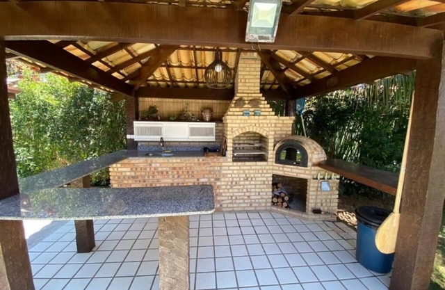 Casa 150m da Praia Rasa com infra total