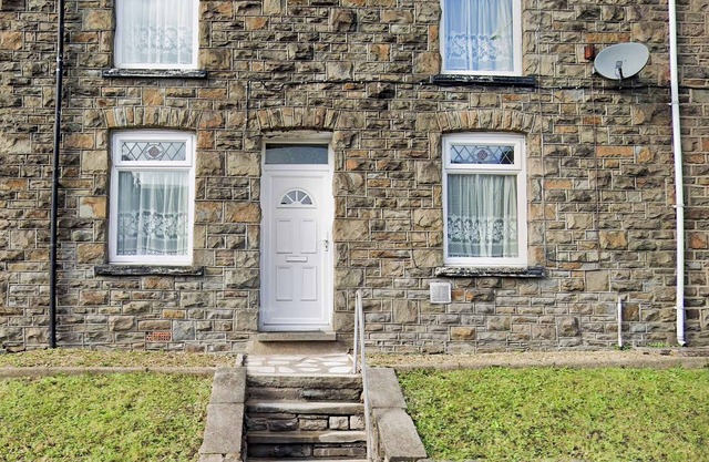 Bramble Cottage Rhondda Valley by StayStaycations