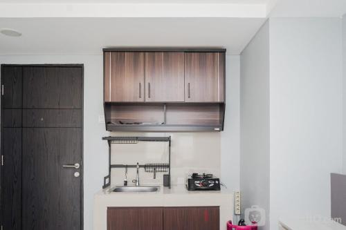 Brand New and Comfy Studio Baileys Apartment By Travelio