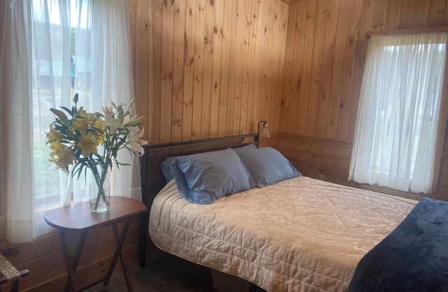 Brand New Cabin On Working Farm