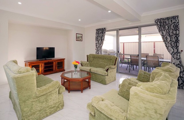 Brand New Home on Perth Doorstep