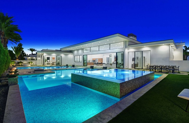 Brand New Luxury Vacation Rental, Private Resort Style Pool & Spa-3