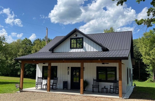 BRAND NEW~Mimi's Country Cabin~