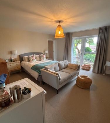 Brand New Self contained garden guest suite