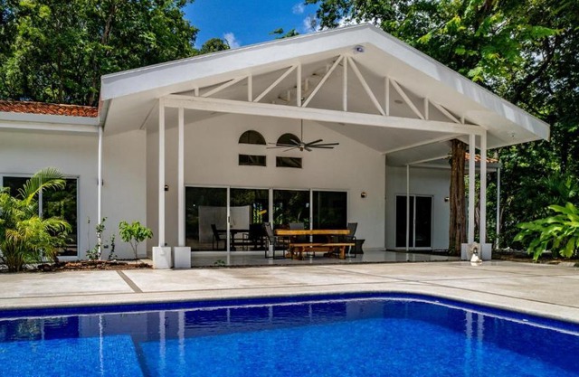 Brasilito House and Apartment with Pool Sleeps 8