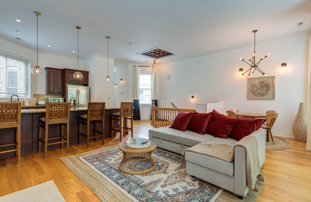 Breathtaking & Bright: Designer 2BD with Garage